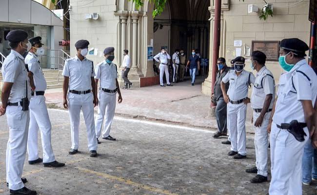 Kolkata Police Summons Enforcement Directorate Officials After Trinamool MP Abhishek Banerje Summoned By ED