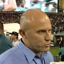 Dan Loney (@DanLoney21)