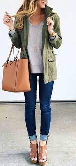 Winter Outfits Green Utility Jacket Blue Boyfriends Pants And Brown Sandals Fall Fashion Coats Fashion Fall Outfits Women