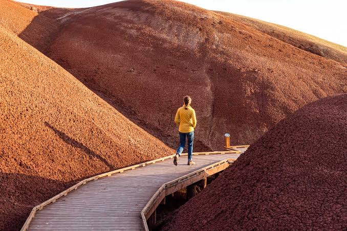 Explore the Painted Hills, Oregon {Complete Travel Guide!} | Fresh Off The  Grid