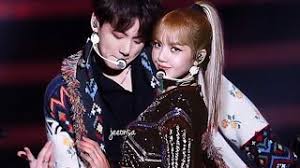 Jungkook and lisa wallpaper is perfect for both the casual and fashion conscious person. Unseen Photos Bts S Jungkook And Blackpink S Lisa Caught In Camera Iwmbuzz