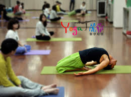 醫學瑜珈 victor 明儒 矯正胸椎弧度 改善駝背 胸悶 呼吸困難 yoga blog