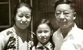 After Lao She lived with the female writer, his wife came, and she left a  book with him, and never met in each city.