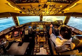 Business, economy premium and economy. Ph Bqb Klm Boeing 777 200er At In Flight International Photo Id 322740 Airplane Pictures Net