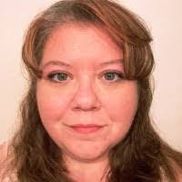 Kari Crowder's Instagram, Twitter & Facebook