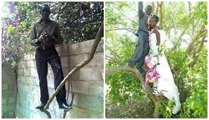 Check spelling or type a new query. 9 Pose Tak Termaafkan Orang Afrika Saat Berfoto Absurd Maksimal