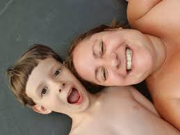 Sara Cotham (@sexysiren50)