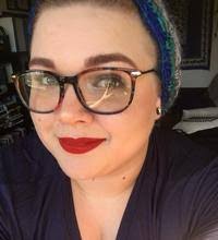 Sarah Bostic's Instagram, Twitter & Facebook