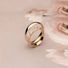 Glamour And Classic Gold Wedding Rings For Him And Her Etsy In 2021 Unique Diamond Wedding Rings Womens Wedding Ring Sets Gold Rings Fashion