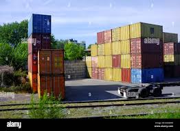 Intermodal freight hi-res stock photography and images - Alamy