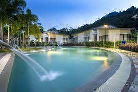 Kolam air panas di bentong, pahang yang terletak lebih kurang satu jam setengah perjalanan dari kuala lumpur begitu terkenal di kalangan penggemar alam semula jadi. Hot Spring Bentong