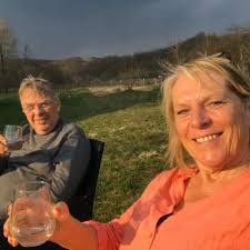 Andrea Meininger's Instagram, Twitter & Facebook