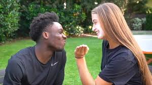 40,00 m €* dec 17, 1998 in drammen.facts and data. Jordyn Huitema Wie Alphonso Davies Freundin Mit Ihm Wetteifert