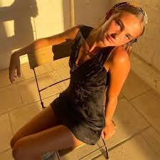 Who is Romeo Beckhams girlfriend Mia Regan? | Tatler