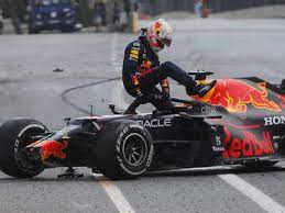 Max verstappen full team radio after fp3 crash! F1 Azerbaijan Gp Halted After Red Bull S Verstappen Crashes Racing News Times Of India