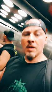 Cat mai stai? DJ Undoo și K-Gula remix Subsemnatu. , Pot să spun cu  sinceritate ca ne leagă o prietenie de peste 20 de ani. Anii trec, muzica  se schimbă, trendurile de asemenea și generațiile o dată ...