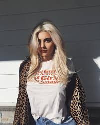 See This Instagram Photo By Kyliejenner 2 1m Likes Kylie Jenner Outfits Kylie Jenner Style Kylie
