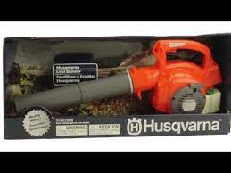 Have You Ever Considered Buying A Kids Leaf Blower As A Gift For You Son Or Daughter Well Here Are Two Fantastic Toy Leaf Blowe Leaf Blower Blowers Husqvarna