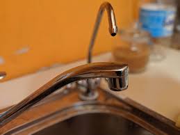 Das schmiermittel hilft dabei, rost zu lösen, der sich vielleicht am gewinde gebildet hat. Wasserhahn Filter Test 2020 Die Besten 5 Filter Fur Den Wasserhan