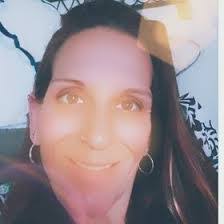 Leslie Goode's Instagram, Twitter & Facebook