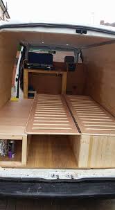 Un petit fourgon, peut être utilisé tous les jours. Epingle Par Moksa Sur Interer Amenagement Jumpy Amenagement Camionette Amenagement Camping Car