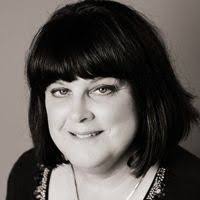 Nicole Moen's Instagram, Twitter & Facebook