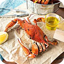 Maryland's dnr regulates that one bushel of blue crabs is approximately 84, or 7 dozen, hardshell crabs. Lintonseafood Com Large Male Blue Crabs Bushel