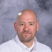 Lori Geddes's Instagram, Twitter & Facebook