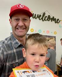 Father's Day Breakfast 😊at @lincolndonahue 's school  @montessoriofladeraranch ❤️. I had so much fun they ask me to come read a  book 📖 to the class next week. #fathersday