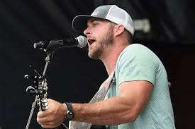 Riley Green S There Was This Girl Was Inspired By Lots Of Girls Jon Pardi Country Singers Riley
