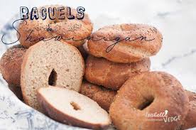 Baguels Bagels De Shawinigan Isabelle Completement Vedge Recipe Food Bagel Bread