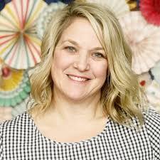 Kelly Crowl's Instagram, Twitter & Facebook