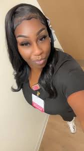 Renita Moore (@official_renitamoore)