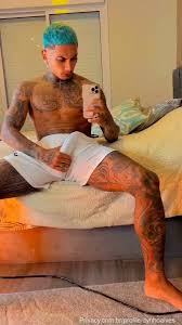 TestosteronaGay🔞 on X: Como estourou o número de visualizações no último  video q postei dele, toma mais uma prévia do Dynho Alves pra vocês!  Completo só no onlyfans hein 😅 novinhohetero novinhosdotados 