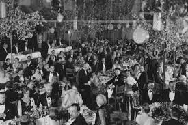 A velvet rope would totally put it over the top. Incredible Oscars Menus Through The Decades Lovefood Com