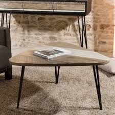 Tables de salon en bois massif. Table Basse En Bois Massif Et Ses Pieds En Metal Pour De La Modernite