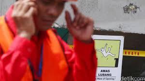 Simak 5 cara konsisten dalam bekerja di artikel ini! 3 Alasan Buruh Kecam Kontrak Kerja 5 Tahun