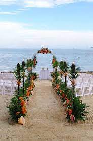 This Year S Best Beach Wedding Decoration Ideas Wedding Forward Tropical Beach Wedding Tropical Wedding Theme Hawaiian Wedding Themes