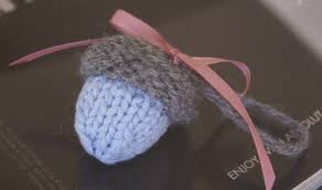 Topped with real acorn caps, these little fall gems are sure to bring delight! Ravelry Acorn Ornament Pattern By Carmen Rigby Willson