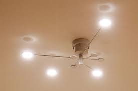 楽天市場 led シーリングライト アーク arc bbs 046 照明 ライト 4灯 ledチップ 電球色 可動式 天井照明 照明器具 6畳 8畳 リビング用 ダイニング用 インテリア照明 北欧 モダン スタイリッシュ デザイン led照明 おしゃれ かわいい 子供部屋 おしゃれ照明 ライトの