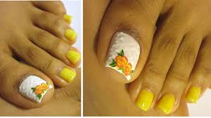 Here you will find the best designs to decorate your toenails with fine details that will make you look more beautiful. Disenos De Pedicure Con Flores Faciles Diseno De Unas