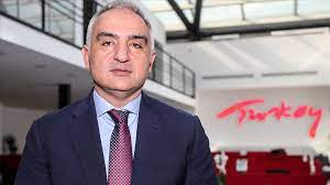 Alman lisesi'nin ardından i̇stanbul 2000 yılında otelcilik alanına giriş yapan mehmet nuri ersoy, turizm sektöründe geçirdiği 33 yılın. Kultur Ve Turizm Bakani Ersoy Koronavirus Olmayan Alanlari Sertifike Eden Bir Sistem Hayata Geciriyoruz