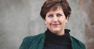 Jungle Red Writers: To Plot or not to Plot by Allison Brennan