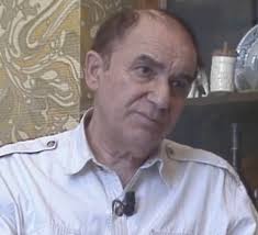 La famille Jarman en 1916. Georges est mobilisé dans un régiment  d'artillerie de l'armée britannique. Il est en permission pour voir sa  femme Annie et ses enfants Dorothy et Kenneth.