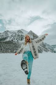 Snow Ball Fight Master Puravidabracelets Snowball Fight Fun Games Snow Photoshoot Snow Pictures Snow Photography