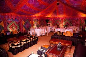 Décor mariage oriental sabannes réception. La Recherche D Une Salle Champetre Pour Le Mariage Mademoiselle Dentelle