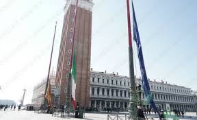 Secondo la tradizione che molti conoscono, venezia sarebbe nata il 25 marzo dell'anno 421 e quest'anno, quindi, la città dovrebbe festeggiare i 1600 anni dalla sua fondazione. Hsnr7yojvuwjam