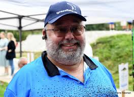 Pierres vandring genom festivalen