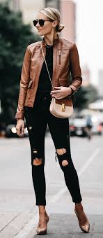 10 Cozy Winter Outfits To Copy Asap Fall Leather Jacket Leather Jacket Street Style Brown Leather Jacket Outfit