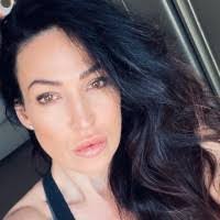 Petra Warner's Instagram, Twitter & Facebook